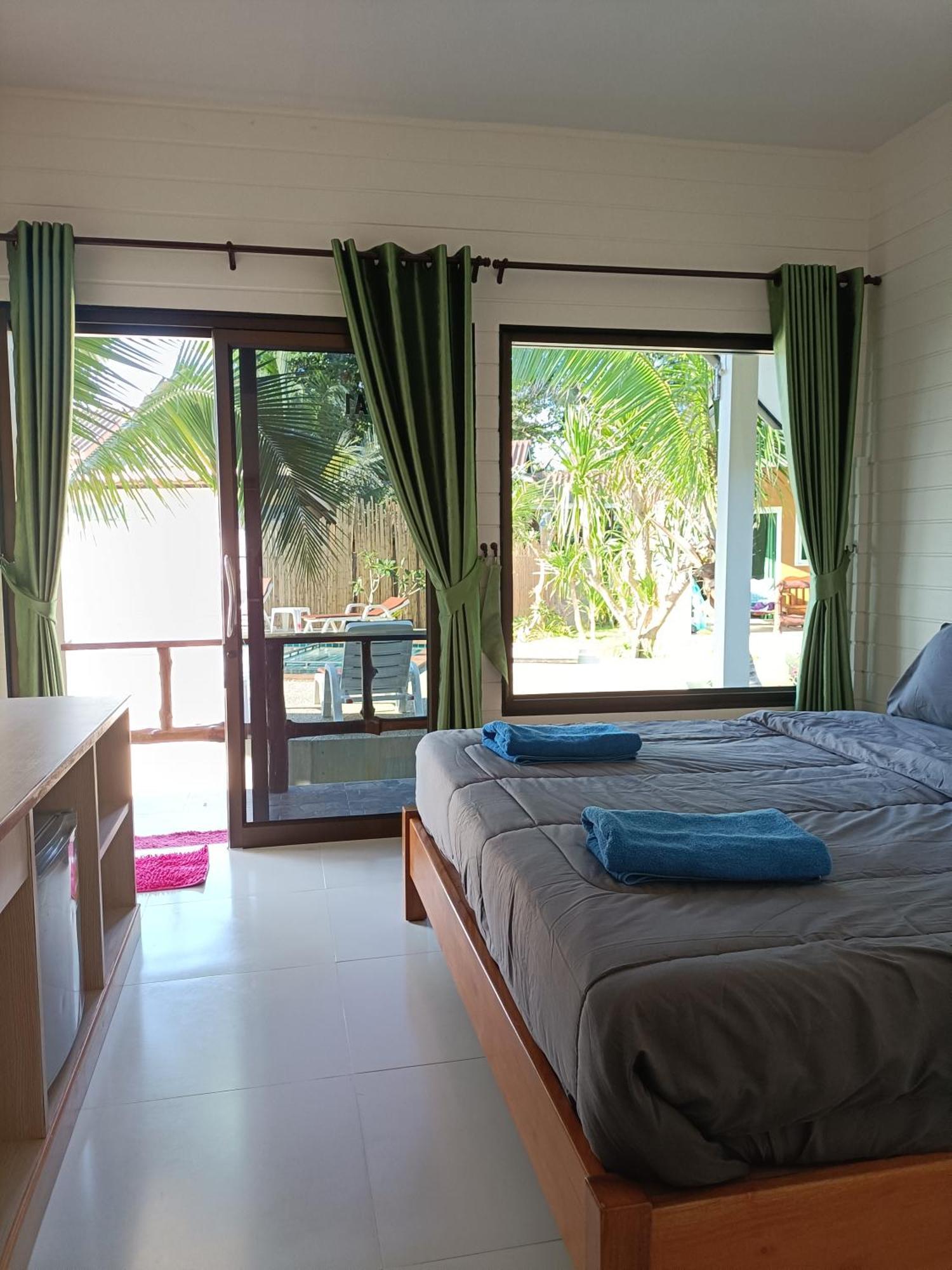 Sea Shell Beach Resort Ко-Ланта Екстер'єр фото